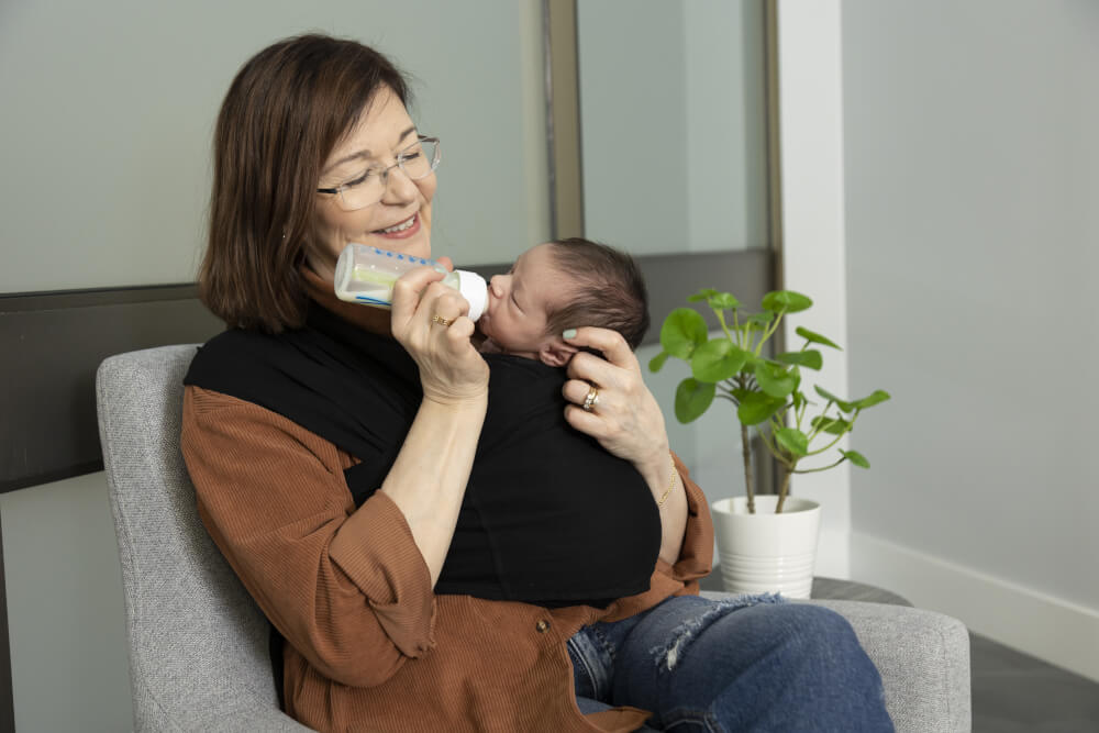 ผ้าอุ้มเด็ก BBLUV - CHIMPAROO - SNUG สีดำ